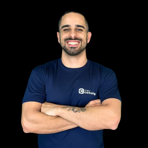 Retrato de Gustavo Costa, Backoffice do Meu Consig