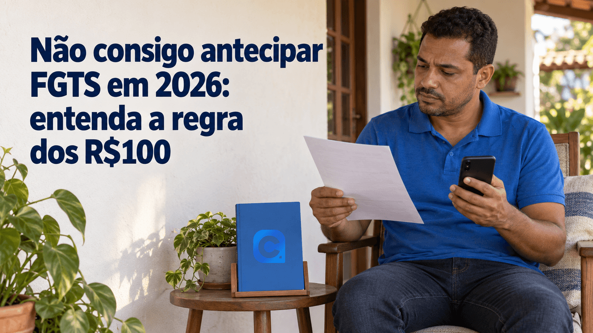 Homem de camisa polo azul confere um papel e um celular de costas na varanda, com o símbolo oficial do Meu Consig no caderno azul apoiado ao lado.